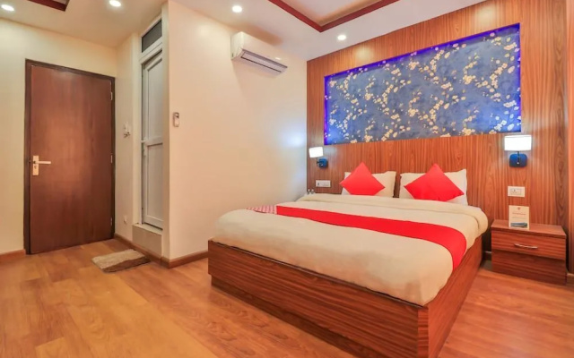 OYO 676 Hotel Maalaxmi Inn