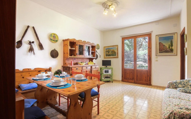 Beautiful Apartment in Rosignano Solvay-casti With Wifi and 2 Bedrooms