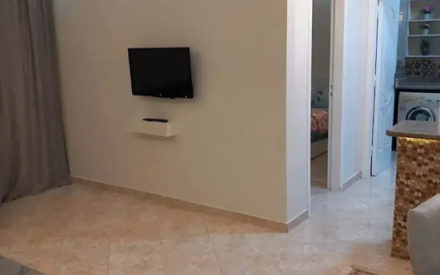 3-bed 2-bath Sleeps 7 With Free Parking