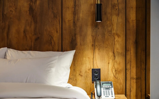 Brown-Dot Hotel Geomdan