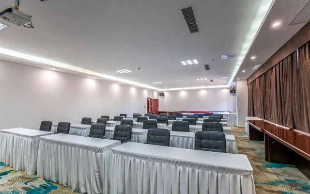 Zhuxing Boutique Theme Hotel