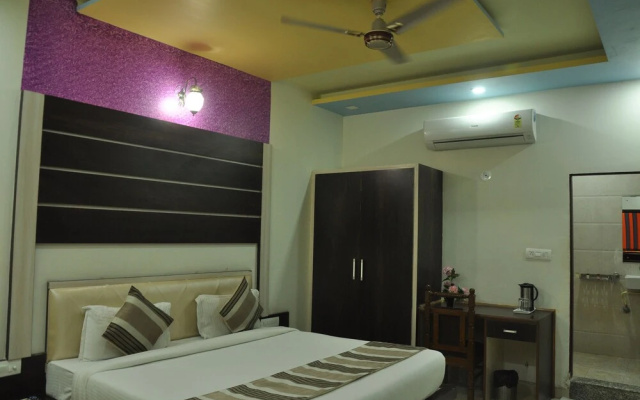 OYO 6893 Hotel Airport View