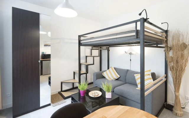 Charming Apartment Near Montmartre