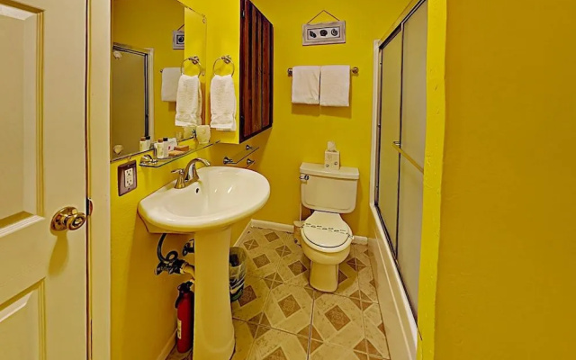 Deckhouse - Two Bedroom Home