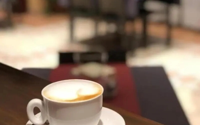 Hotel Serena