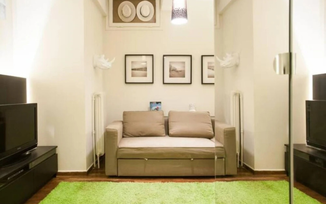 Traveler's Dream in Historic Acropolis Downtown