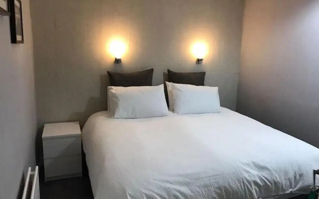 The Waverley Hotel