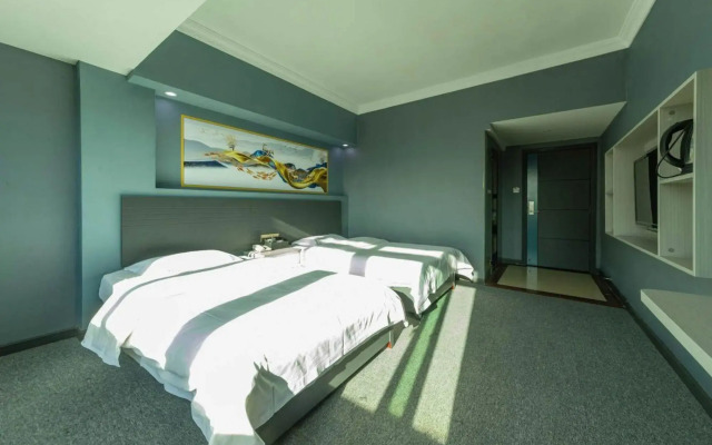 Mazhang Junfu Business Hotel