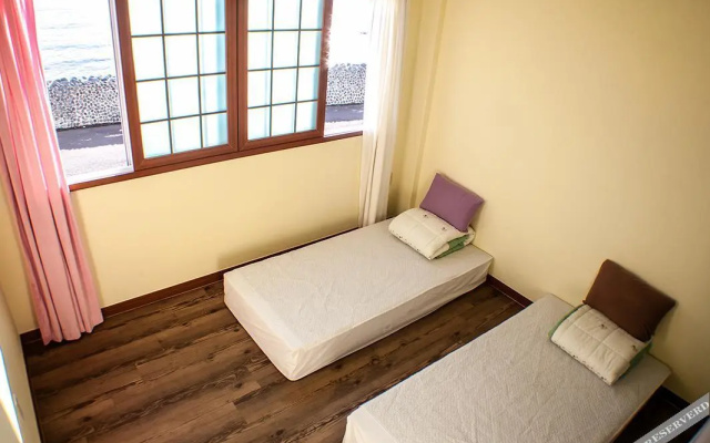 Gongcheonpo Olle Guesthouse