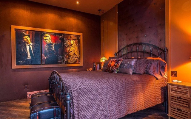 Four Peaks B and B Romantic Getaway