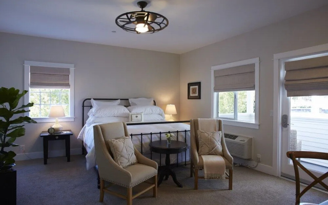 SummerWood Winery & Inn