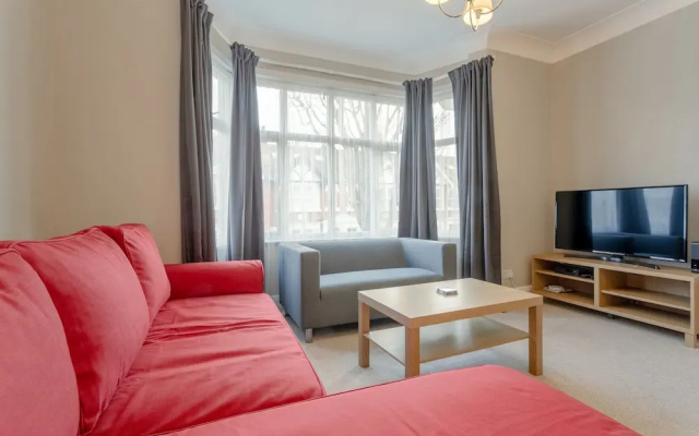 Large Family Apartment in Peaceful Area