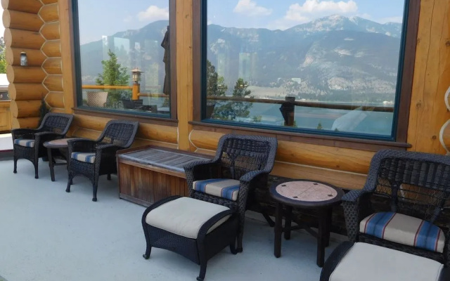 The Lodge at Bella Vista
