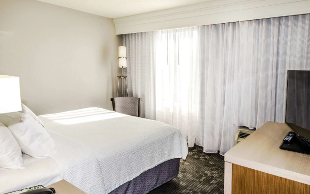 Courtyard by Marriott Nashville at Opryland