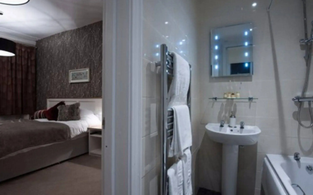 The Parkwood Hotel
