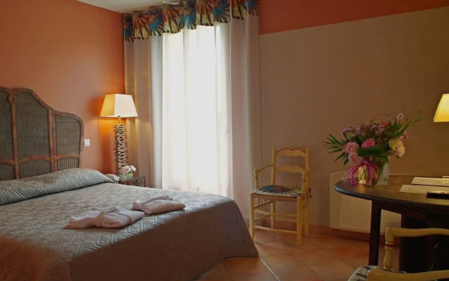 Hôtel La Bastide d'Iris