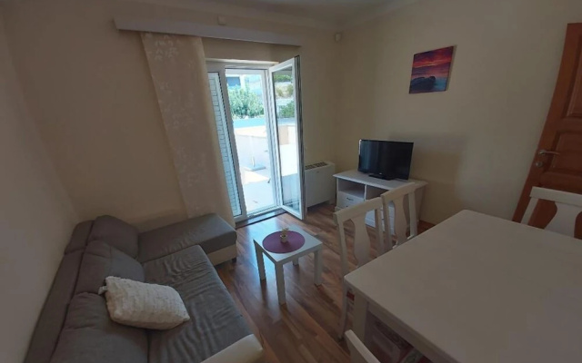 San Marian Apt 1b