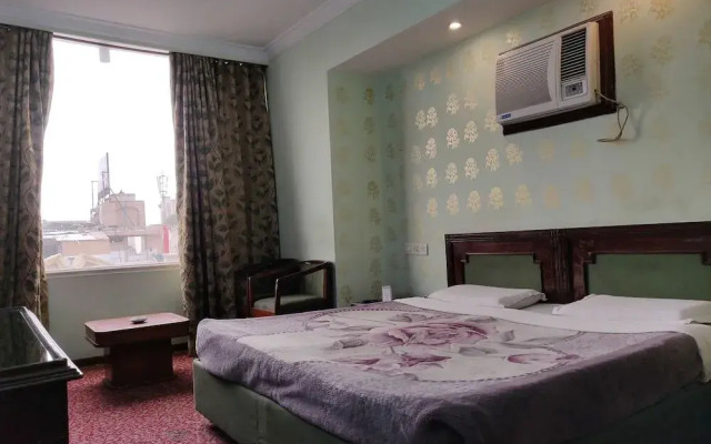 Hotel Log-Inn