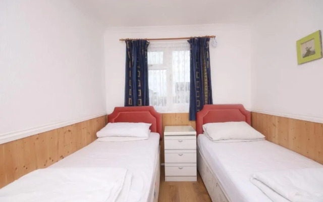 34D Medmerry Park 2 Bedroom Chalet