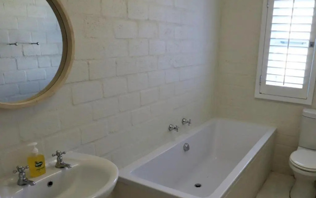 Milkwood Hideaway
