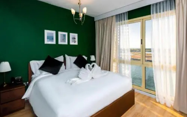 Stunning Sea View Apartments Mina Al Arab