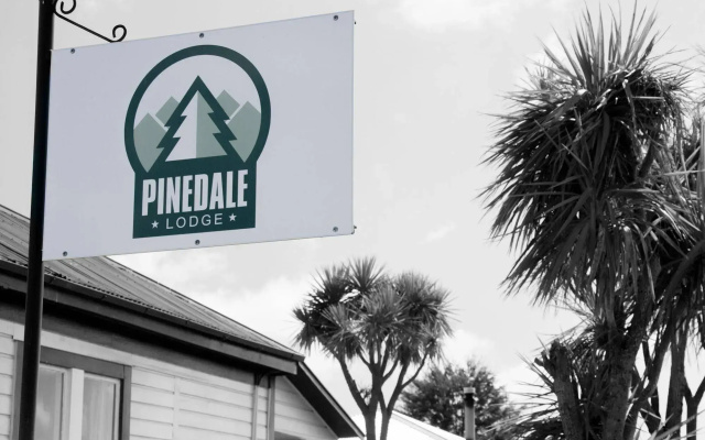 Pinedale Lodge & Apartment