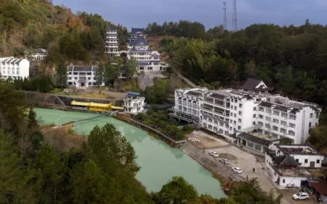 Xingfu Shijia Hotel (Huangshan)
