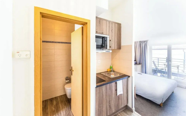 Modern Apartment - AC- 1br-2p- Geneva