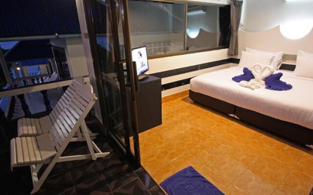 Отель Simple Life Talay & Divers Resort вид на фасад