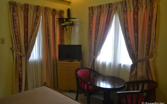 Royal Taal Inn