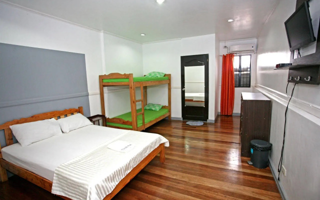 Chill-Out Guesthouse Manila