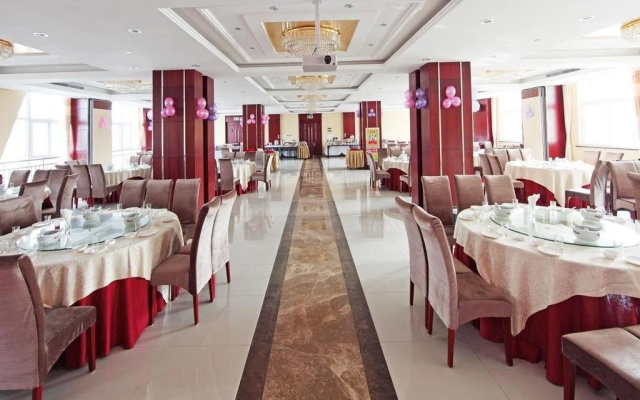 Jinling Grand Hotel