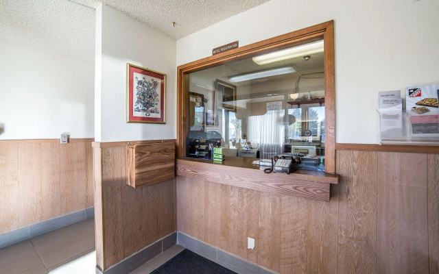 Rodeway Inn Cheyenne I-80 East