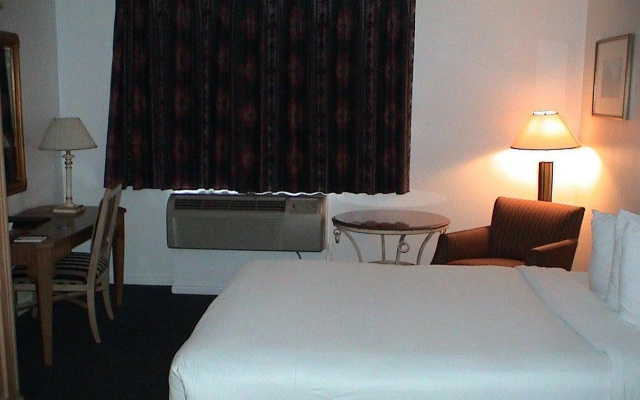 Airport Inn Hotel