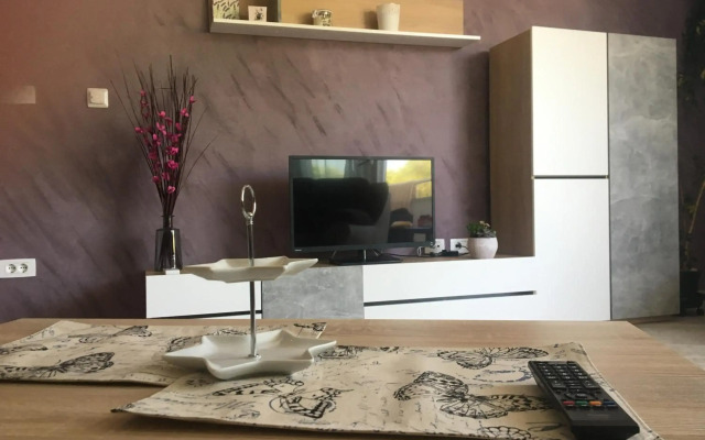 Holly apartman