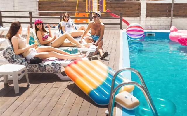 SeaZone Hotel
