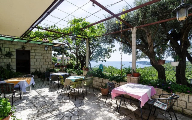 Guesthouse Moretić