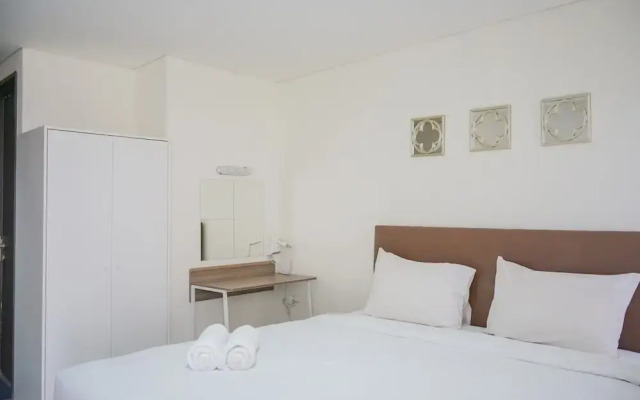 Minimalist Studio Bintaro Icon Apartment near British School