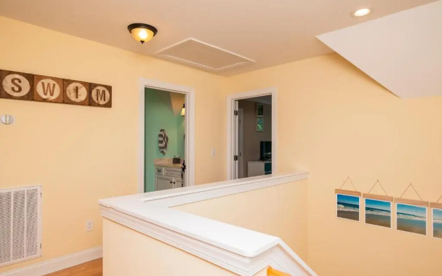 Our Heidaway by Oak Island Accommodations