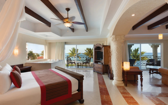 Отель Hyatt Vivid Playa Del Carmen