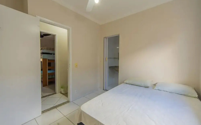 Sua Casa na Enseada Perto da Praia e de Tudo