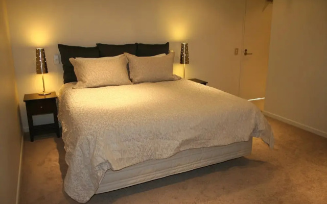 Pine Hill Lodge