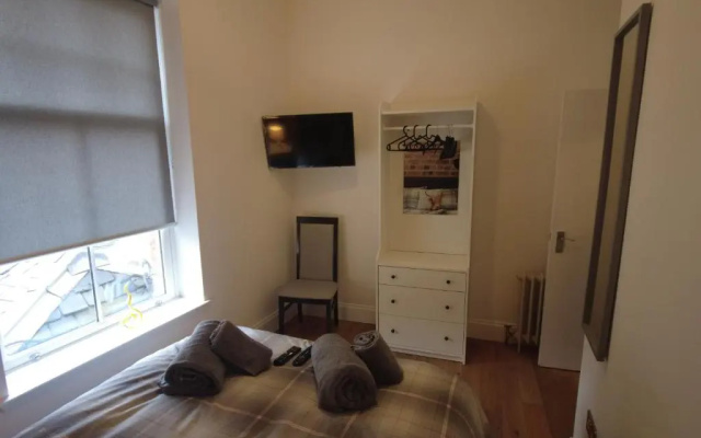 Rabbies School House, 2 Bed Apartment Ayr Town Centre