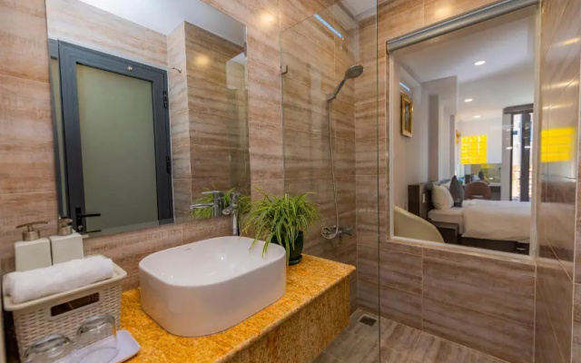Khanh Uyen 3 Hotel