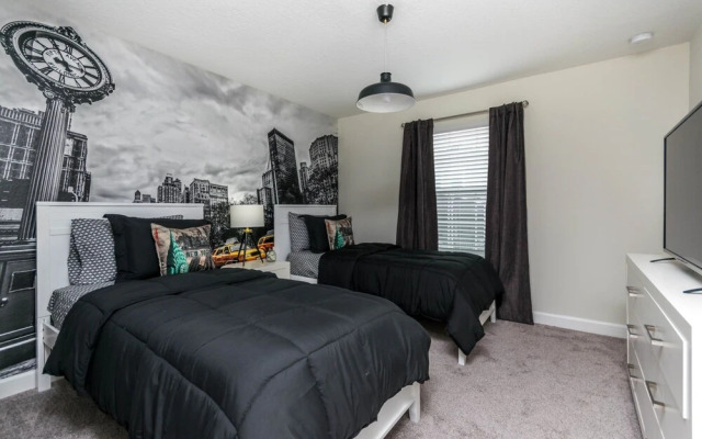 1568 Plunker Drive