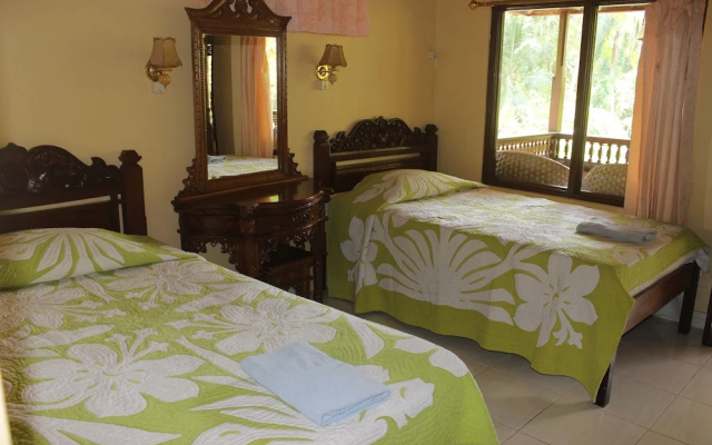 Gustis Garden Bungalows
