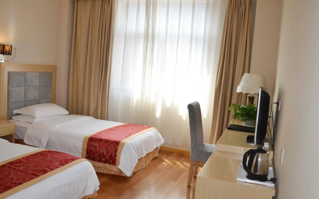 Teenage Dream Hotel