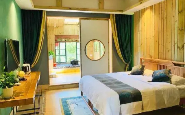 Huajiantang Guesthouse