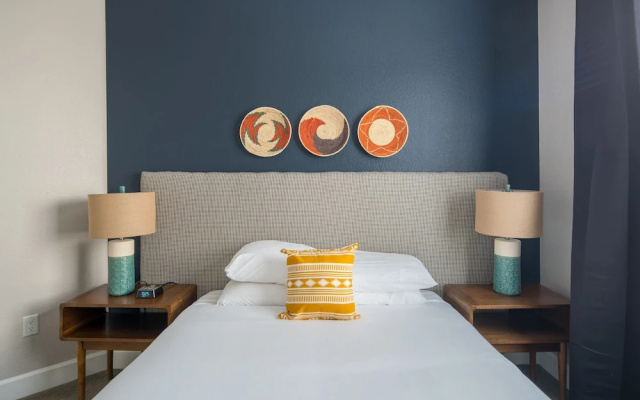 Luxury 2br Near Kierland Commons by Wanderjaunt