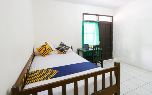 SPOT ON 2422 Hotel Moga Sari